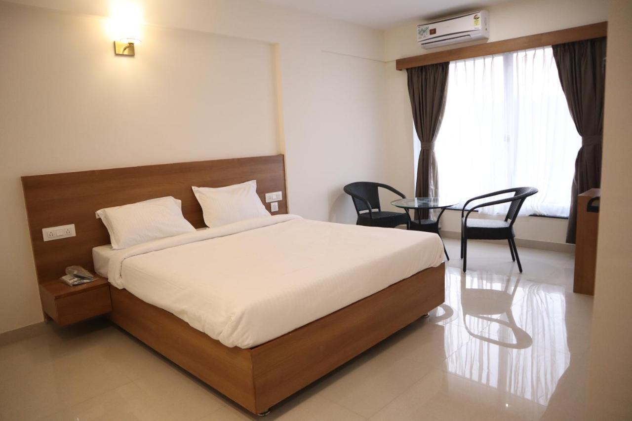 Hotel Wayfarer ปอร์โวริม ภายนอก รูปภาพ